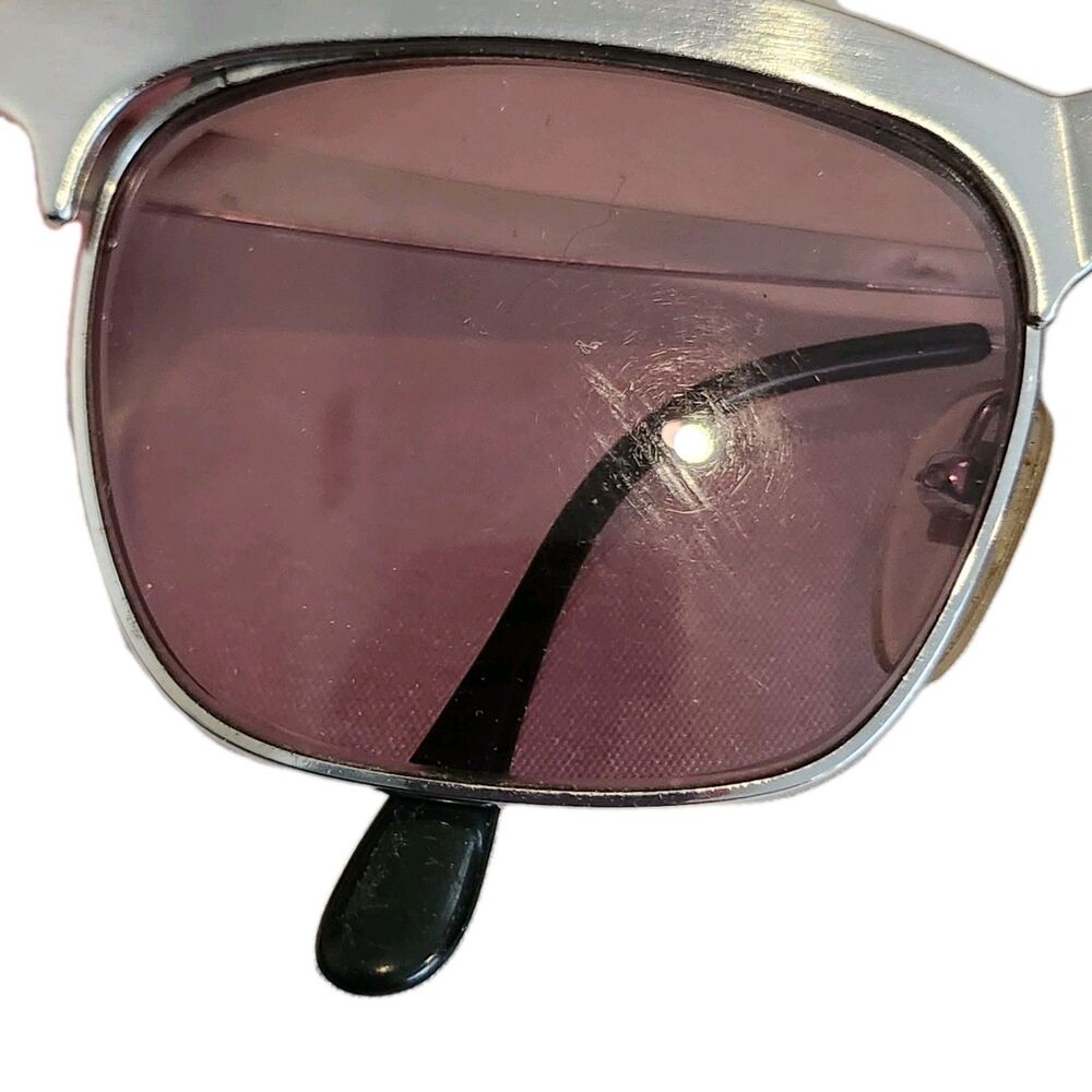 Vintage Ray-Ban Gunmetal Silver Finish Wayfarer Nuevo Purple Lens Sunglasses - Picture 9 of 9
